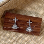 HELN124100384 微鑲鋯石實物超閃~個性星球甜酷風925銀針耳釘 耳環女