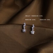 HELN124100386 迷你鋯石小花耳釘女925銀針銀色日韓日常款出勤耳飾潮耳環飾品