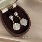 HELN124100389 [山茶花]925銀針手作設計感珍珠花耳釘女日韓甜美耳環