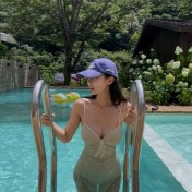 HSPN6325100006 復古法式露背吊帶連體裙式泳衣清新度假風泳池邊顯瘦出片泳衣