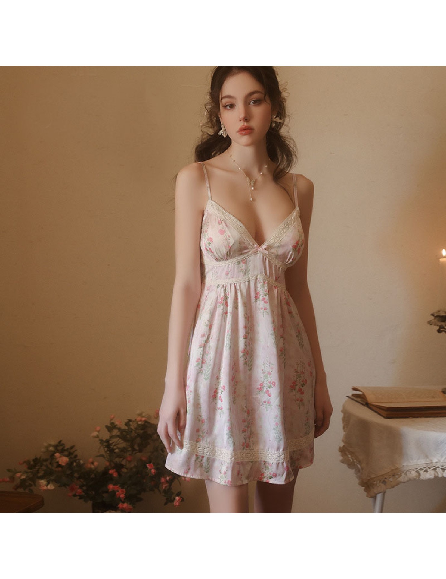 LPLT6319100091 法式碎花冰絲內衣深V加胸墊性感露背睡裙家居服大碼套裝