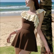 HSPN64061100002 泳衣女2026新款爆款荷葉邊拼色連體一字肩修身性感高級感溫泉泳裝 