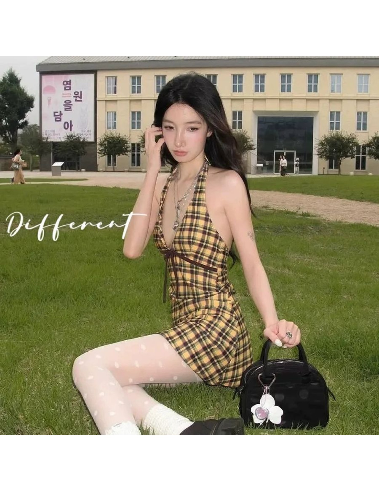 HSPN649100002 復古黃格ins黃色甜酷辣妹V領格子度假泳衣海島拍照 