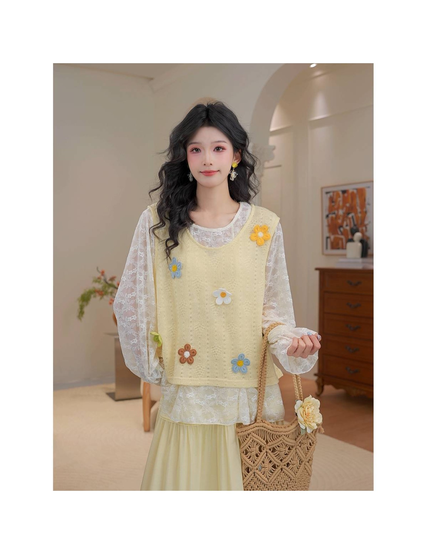 FCTP6416A100007 微透內搭罩衫立體花朵長袖T恤疊穿馬甲女春季穿搭