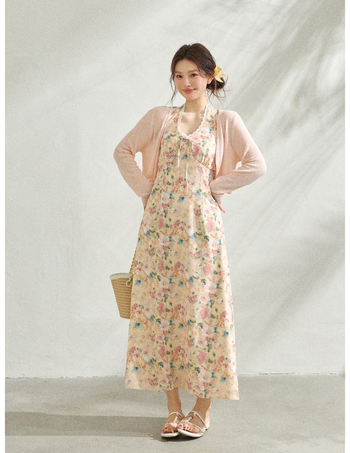 FCCB6421004 瘦浪漫度假掛脖v領碎花度假連身裙套裝