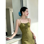 FCSE6716001 Slim-fit, tie-up green halter top, perfect for summer, beautiful, elegant, waist-cinching, and hip-hugging long skirt.