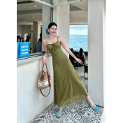 FCSE6716001 Slim-fit, tie-up green halter top, perfect for summer, beautiful, elegant, waist-cinching, and hip-hugging long skirt.