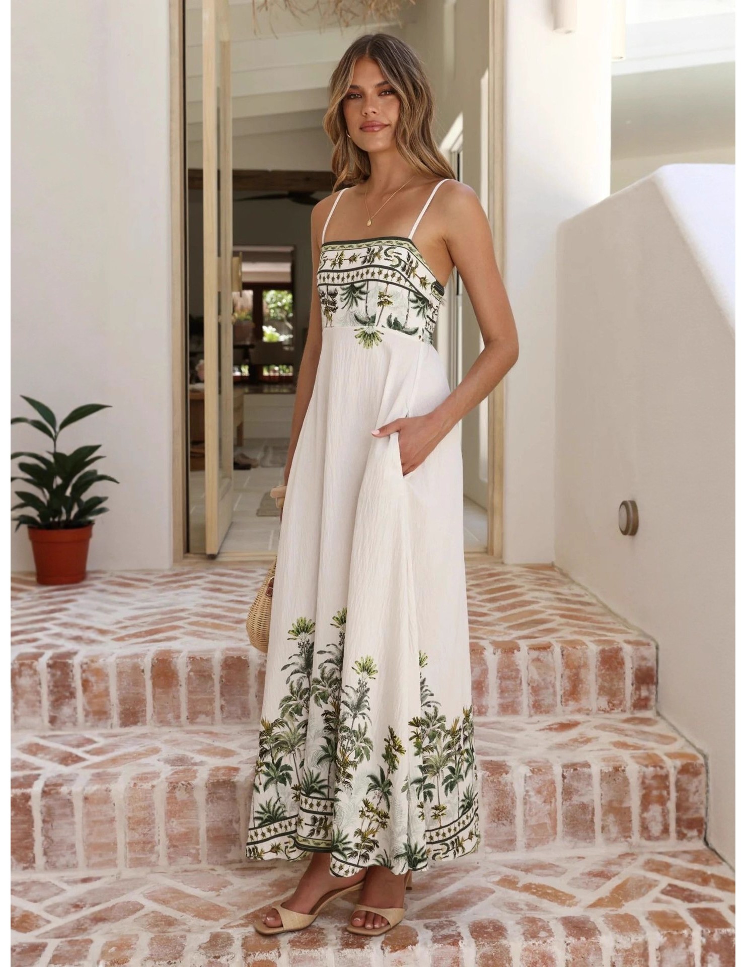 FCSE6817002 Brand New Tropical Floral Print Resort Style Full Swing Sundress