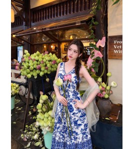 FCSE61001002 Retro Resort Style Blue and White Porcelain Print Sleeveless Dress