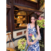 FCSE61001002 Retro Resort Style Blue and White Porcelain Print Sleeveless Dress