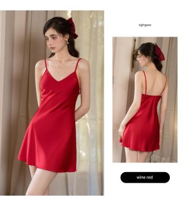 LPLT61024010 Silky Solid Color Satin Deep V Low-Cut Push-Up Nightgown with Removable Bra Pads and Long Mesh Outer Robe