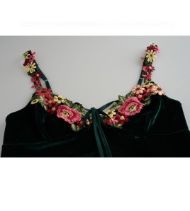 LPLT61027002 Velvet Pajamas with Lace Waist Belt, Padded Bra, Camisole, Hooded Robe, Home Set