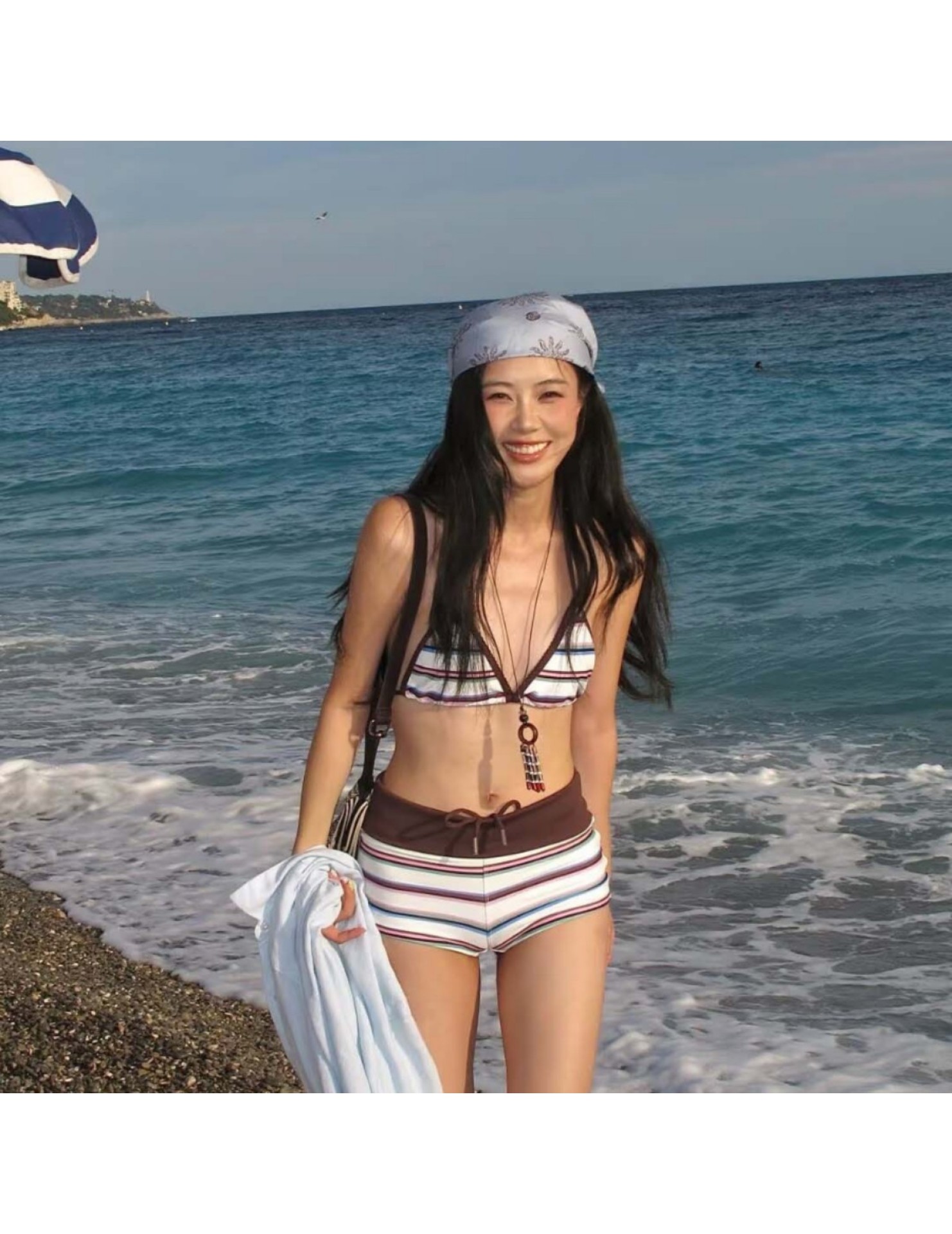 LZX26021 LYCKA 分體泳衣