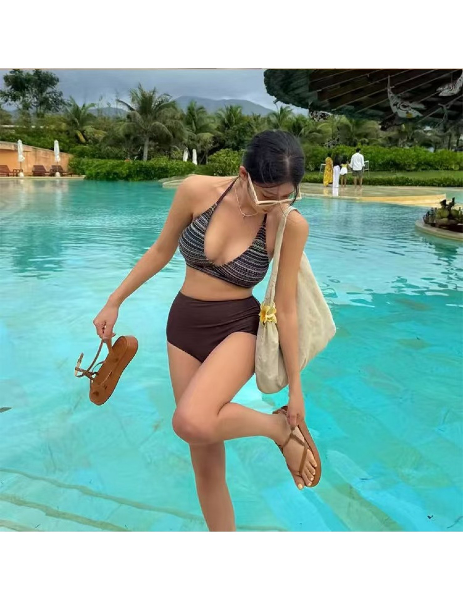 LZX26030 LYCKA 分體泳衣